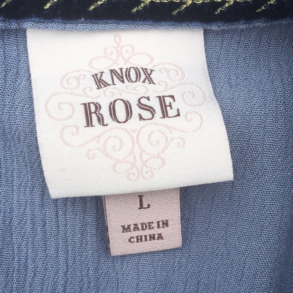 Cold Shoulder Peasant Top - Picture 3 of 4